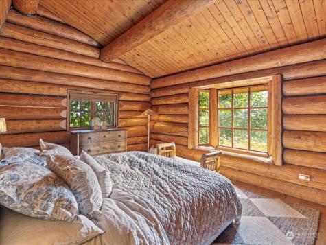 134 Livingston Bay Road Camano Island WA 98282