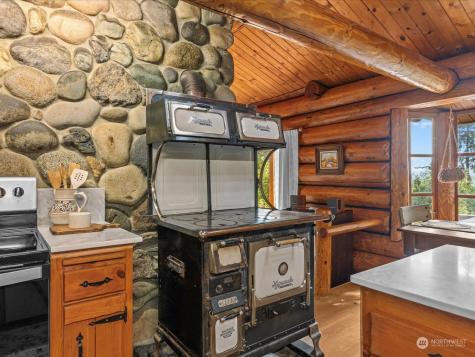 134 Livingston Bay Road Camano Island WA 98282