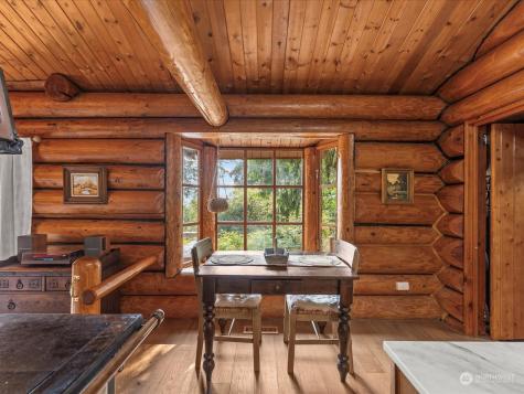 134 Livingston Bay Road Camano Island WA 98282