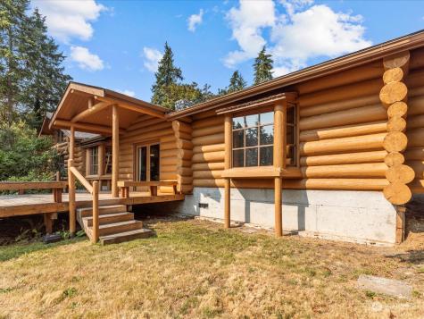 134 Livingston Bay Road Camano Island WA 98282