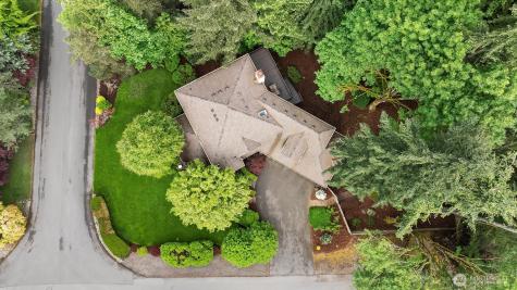 1308 233rd Avenue SE Sammamish WA 98075