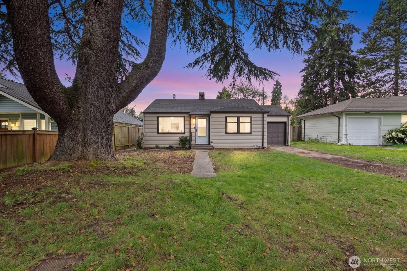 9747 Evanston Avenue N Seattle WA 98103