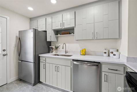 9747 Evanston Avenue N Seattle WA 98103