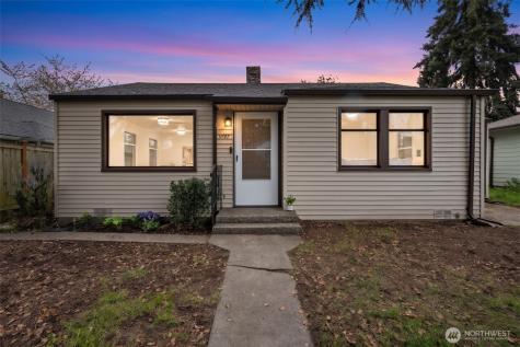 9747 Evanston Avenue N Seattle WA 98103