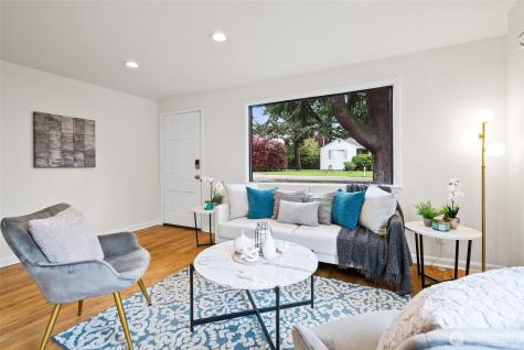 9747 Evanston Avenue N Seattle WA 98103