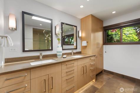 8809 42nd Avenue SW Seattle WA 98136