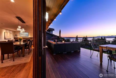 8809 42nd Avenue SW Seattle WA 98136
