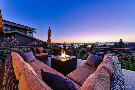 8809 42nd Avenue SW Seattle WA 98136