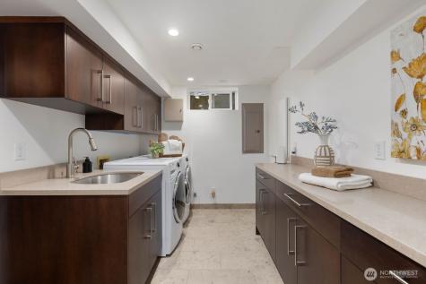 8809 42nd Avenue SW Seattle WA 98136