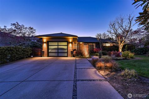 8809 42nd Avenue SW Seattle WA 98136