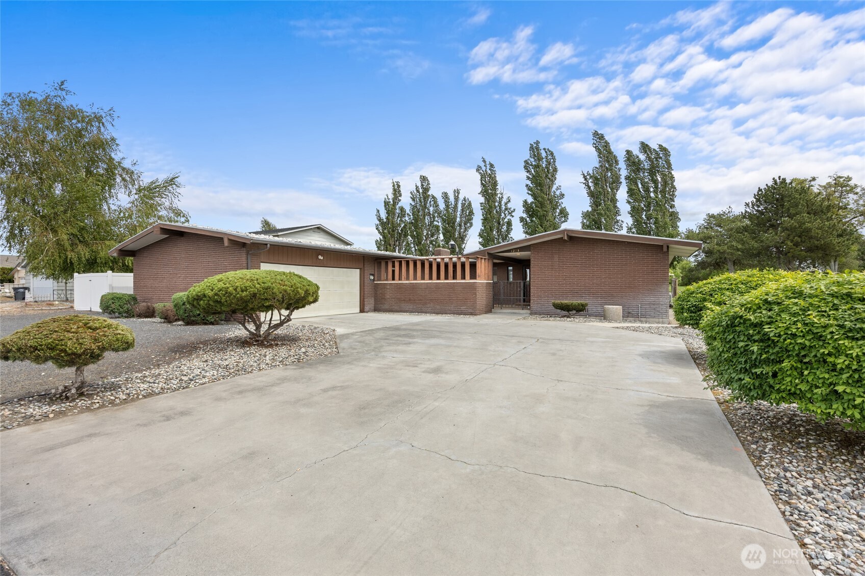 1273 Fairway Drive NE Moses Lake WA 98837