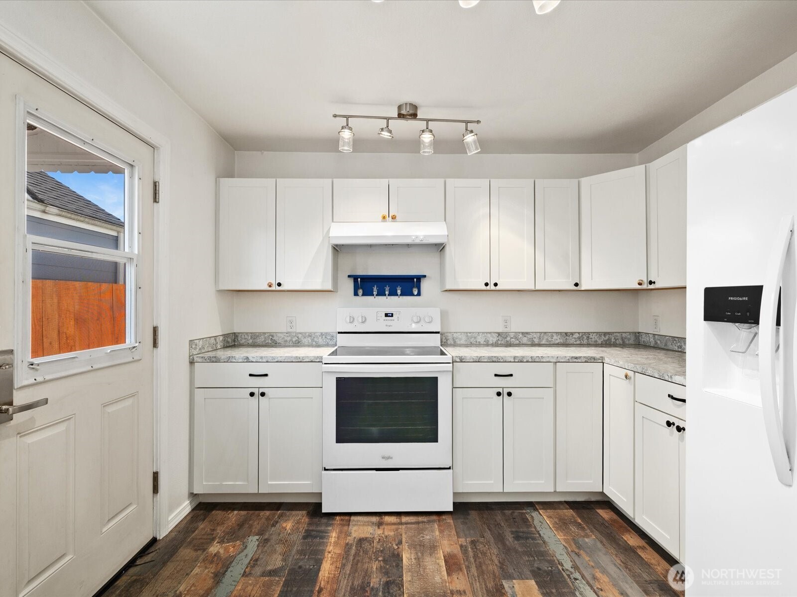 1035 Oakes Avenue Everett WA 98201