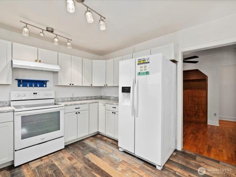 1035 Oakes Avenue Everett WA 98201