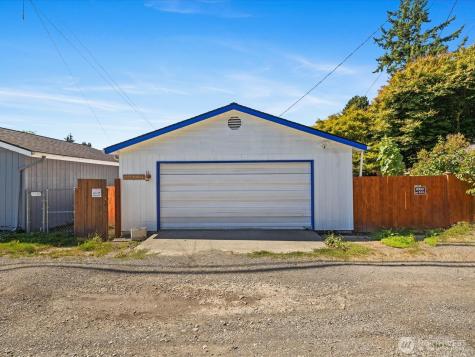 1035 Oakes Avenue Everett WA 98201
