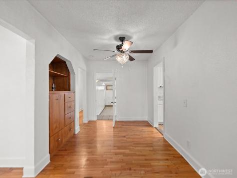 1035 Oakes Avenue Everett WA 98201