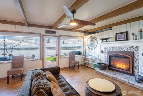 9513 Villa Beach Road Anderson Island WA 98303