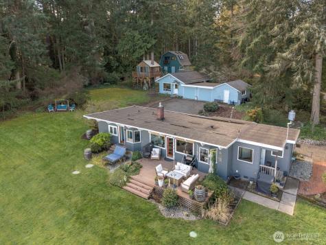 9513 Villa Beach Road Anderson Island WA 98303