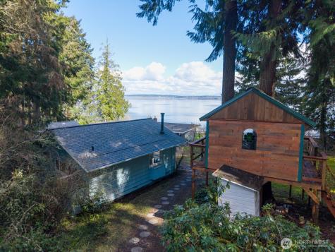 9513 Villa Beach Road Anderson Island WA 98303