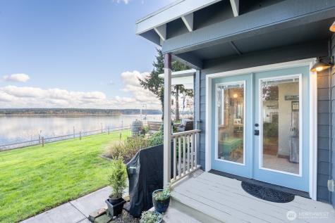 9513 Villa Beach Road Anderson Island WA 98303