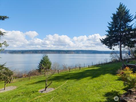 9513 Villa Beach Road Anderson Island WA 98303