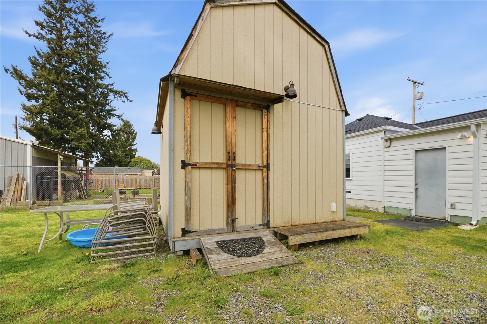 1916 Wilson Avenue Enumclaw WA 98022