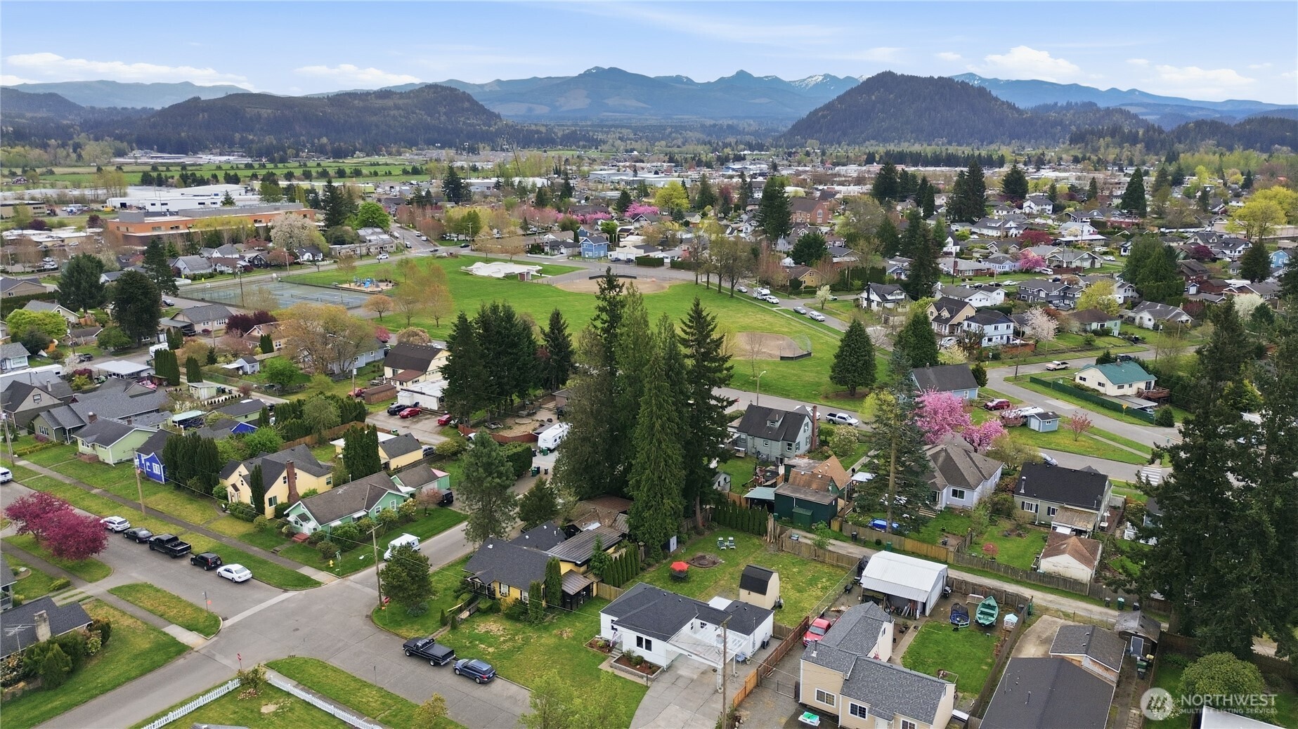 1916 Wilson Avenue Enumclaw WA 98022