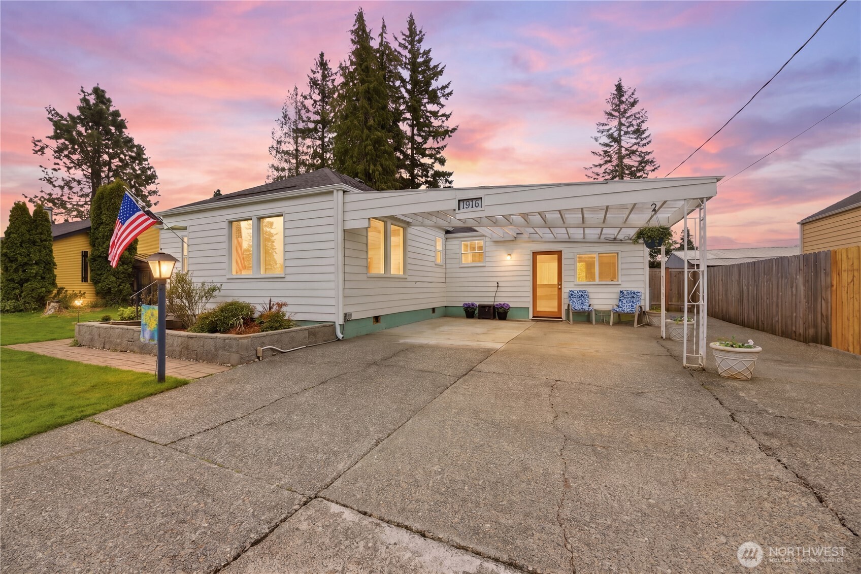 1916 Wilson Avenue Enumclaw WA 98022
