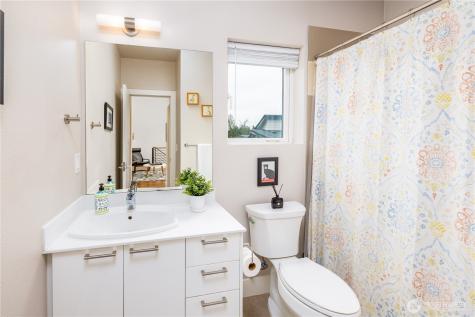 13114 SE 219th Place Kent WA 98031