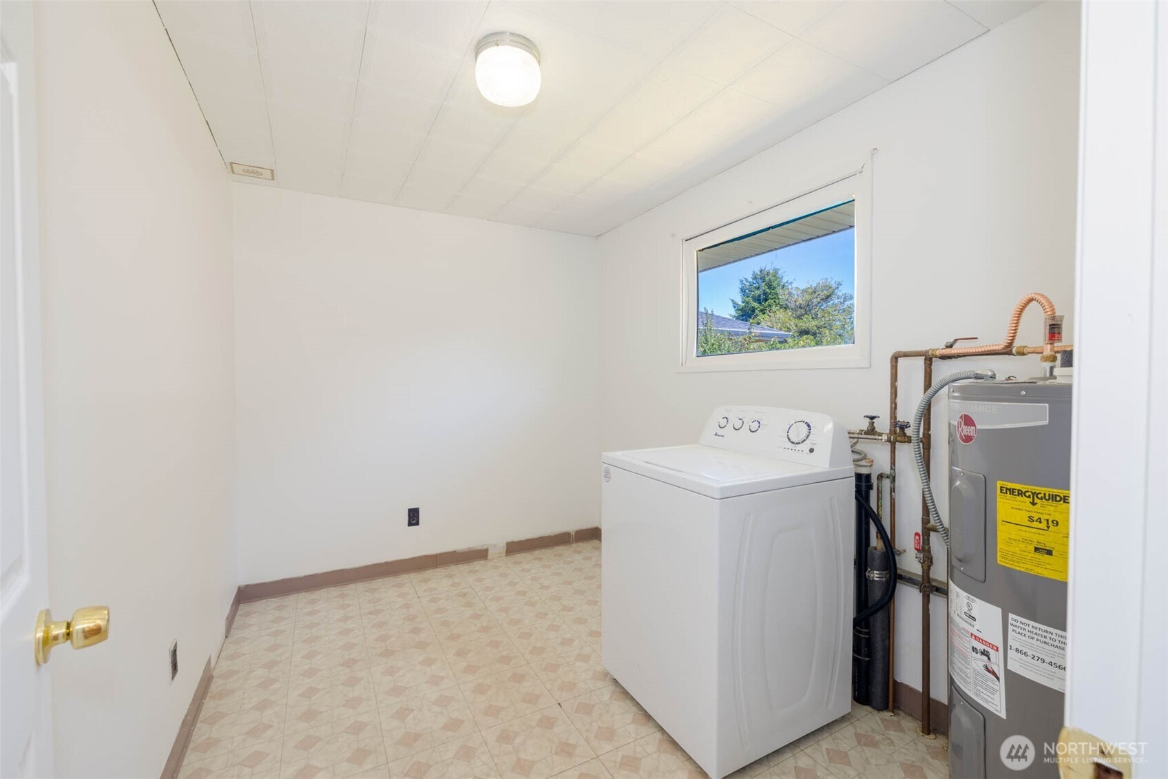 220 Grand Army Street Westport WA 98595