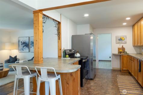 220 Grand Army Street Westport WA 98595
