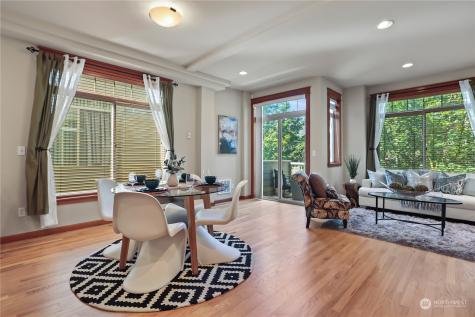 4318 8th Avenue Ne Seattle WA 98105