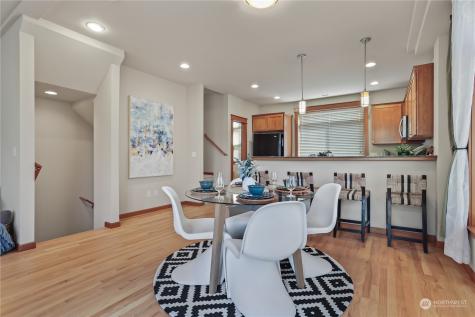 4318 8th Avenue Ne Seattle WA 98105