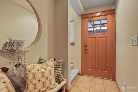 4318 8th Avenue Ne Seattle WA 98105