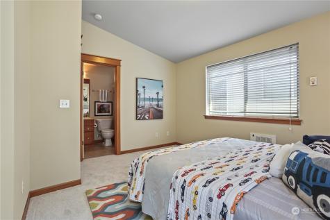 4318 8th Avenue Ne Seattle WA 98105