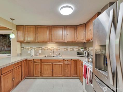 30621 8th Place S Federal Way WA 98003