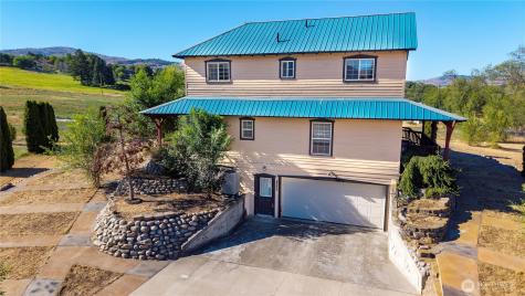 6 Orchard Loop S. Tonasket WA 98855