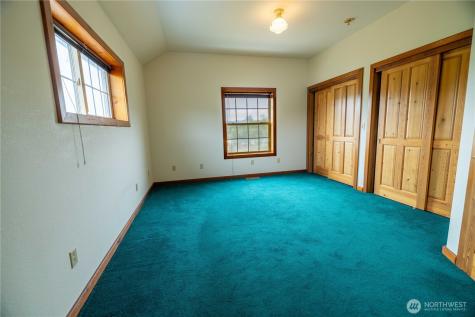 6 Orchard Loop S. Tonasket WA 98855