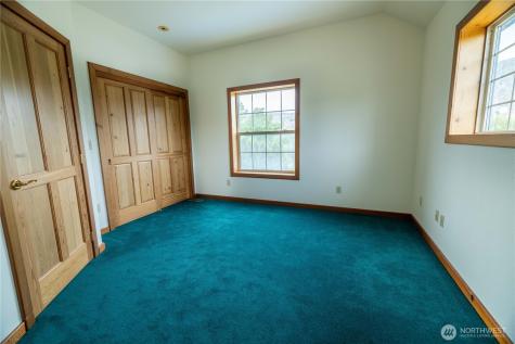 6 Orchard Loop S. Tonasket WA 98855