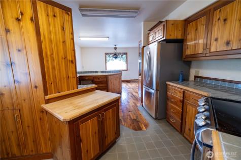 6 Orchard Loop S. Tonasket WA 98855