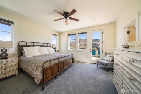 350 Porcupine Lane Chelan WA 98816
