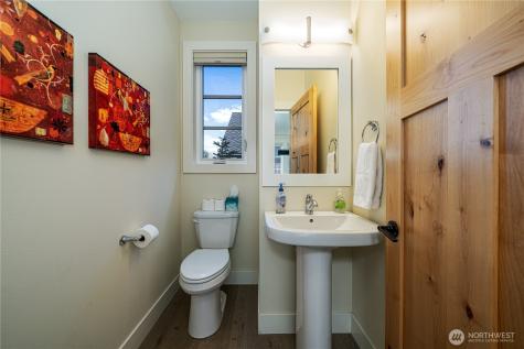350 Porcupine Lane Chelan WA 98816