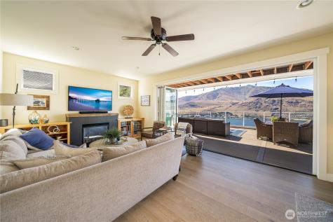 350 Porcupine Lane Chelan WA 98816