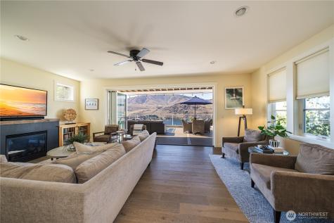 350 Porcupine Lane Chelan WA 98816