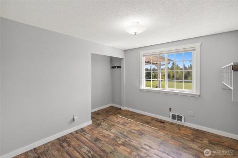 11103 13th Street E Edgewood WA 98372
