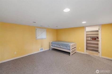 11103 13th Street E Edgewood WA 98372