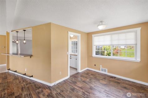 11103 13th Street E Edgewood WA 98372