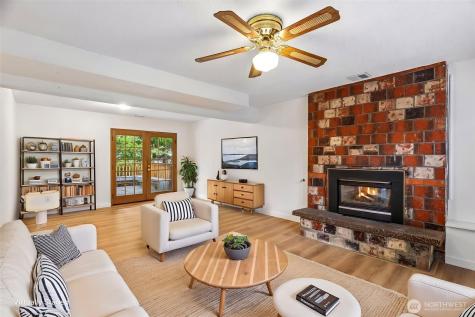 22904 41st Place W Mountlake Terrace WA 98043