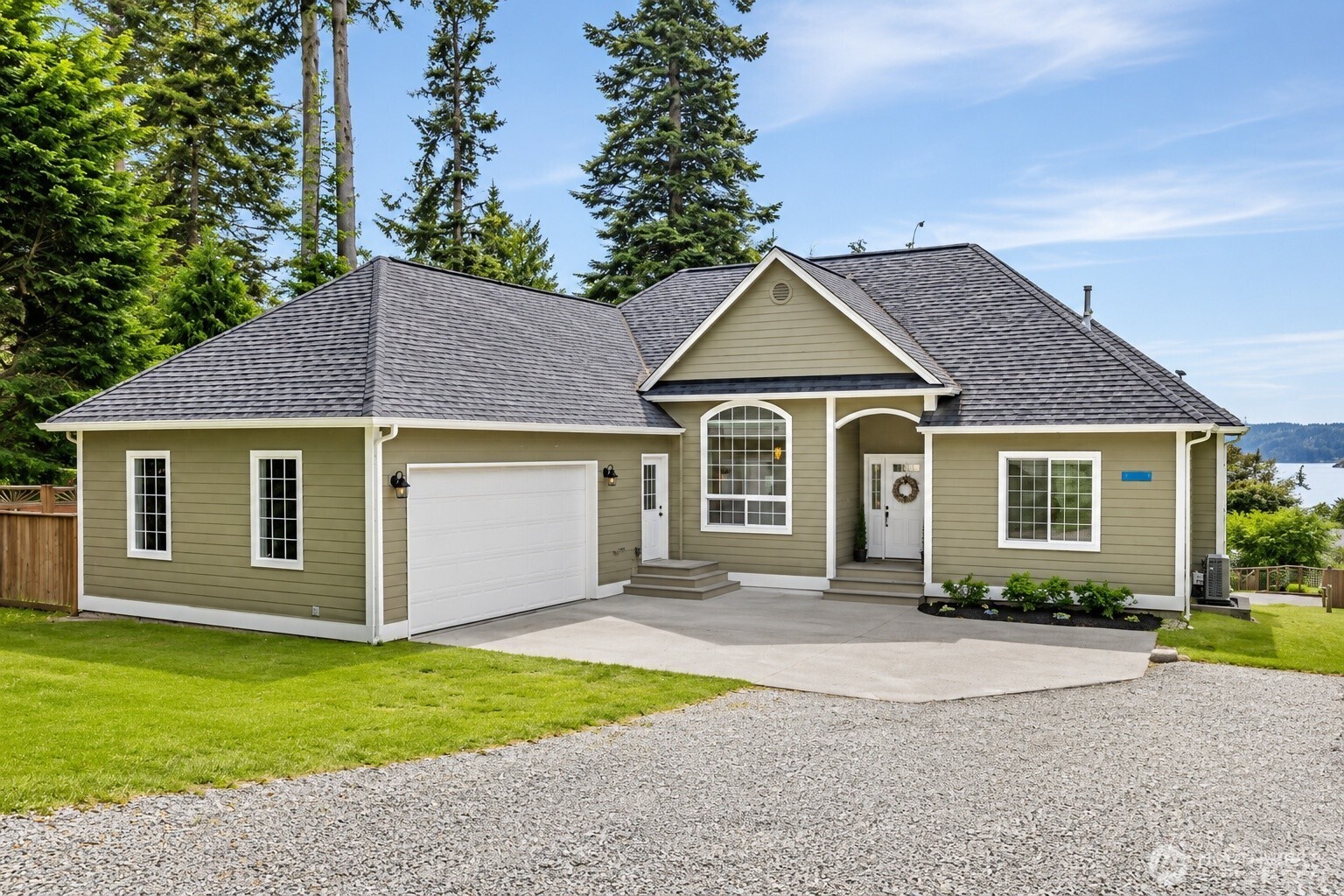 9924 Sunset Drive La Conner WA 98257