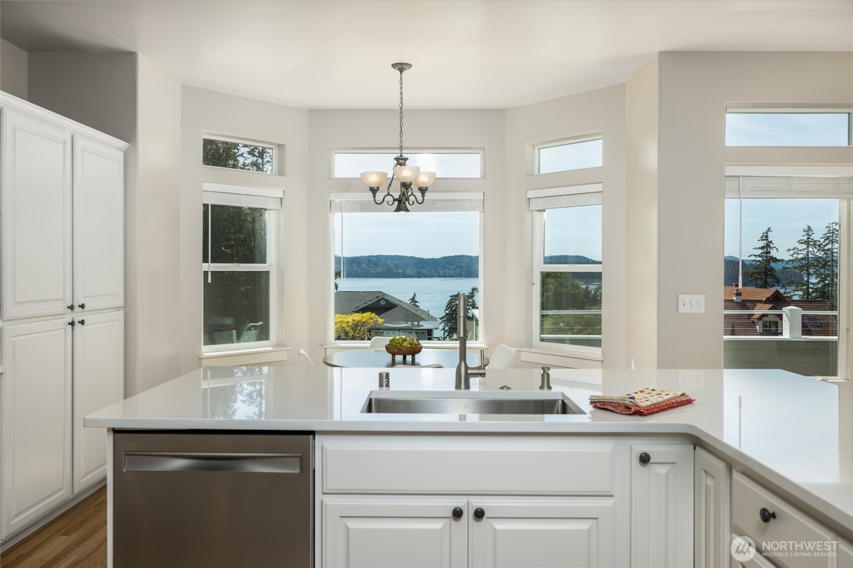 9924 Sunset Drive La Conner WA 98257