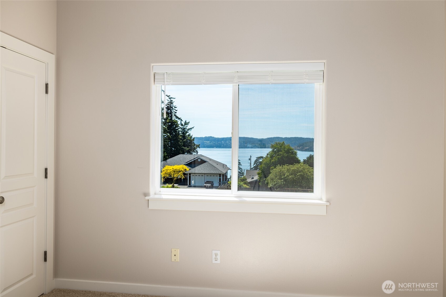 9924 Sunset Drive La Conner WA 98257